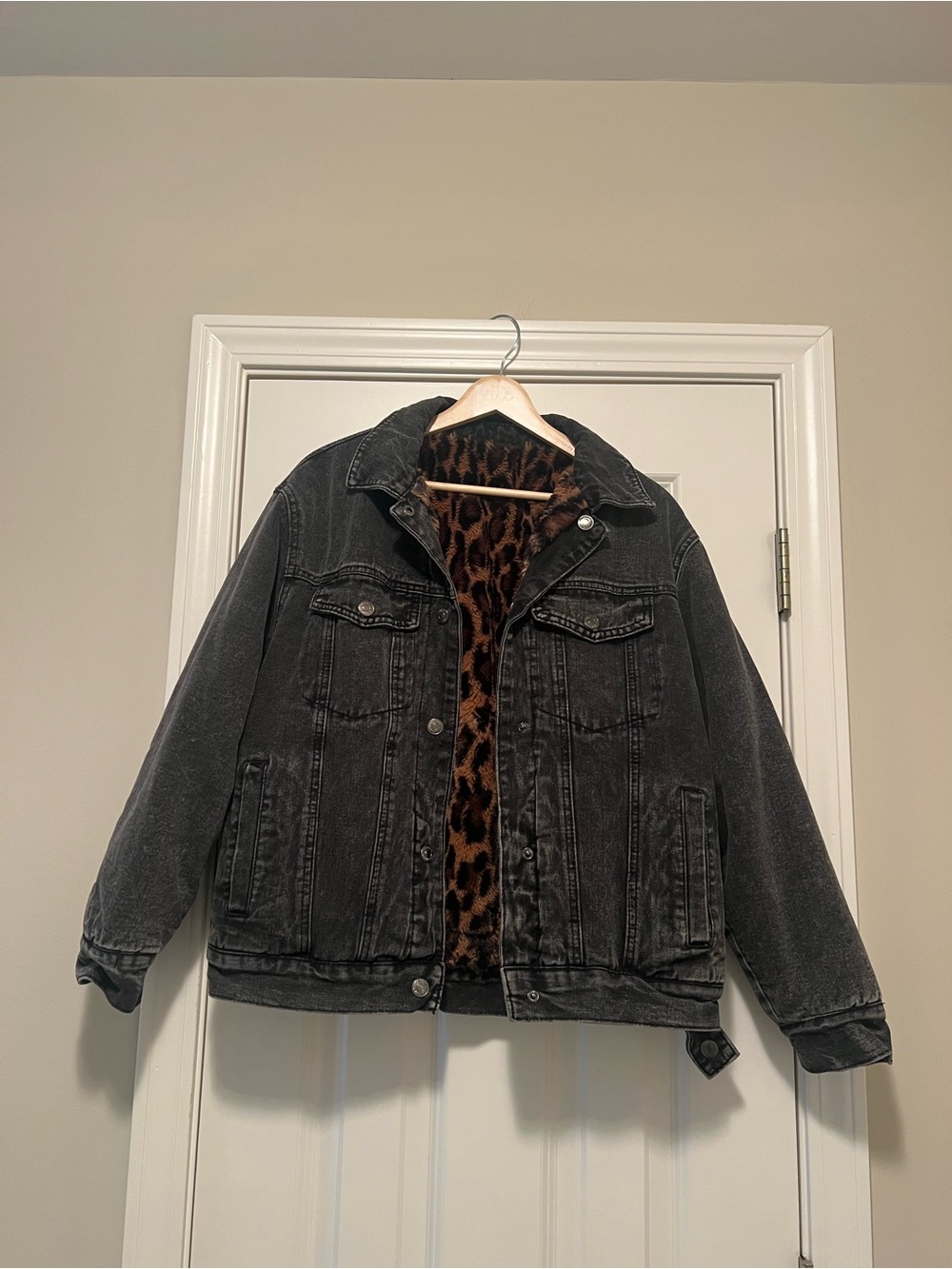 Black Denim Jacket with Leopard Faux-Fur Lining